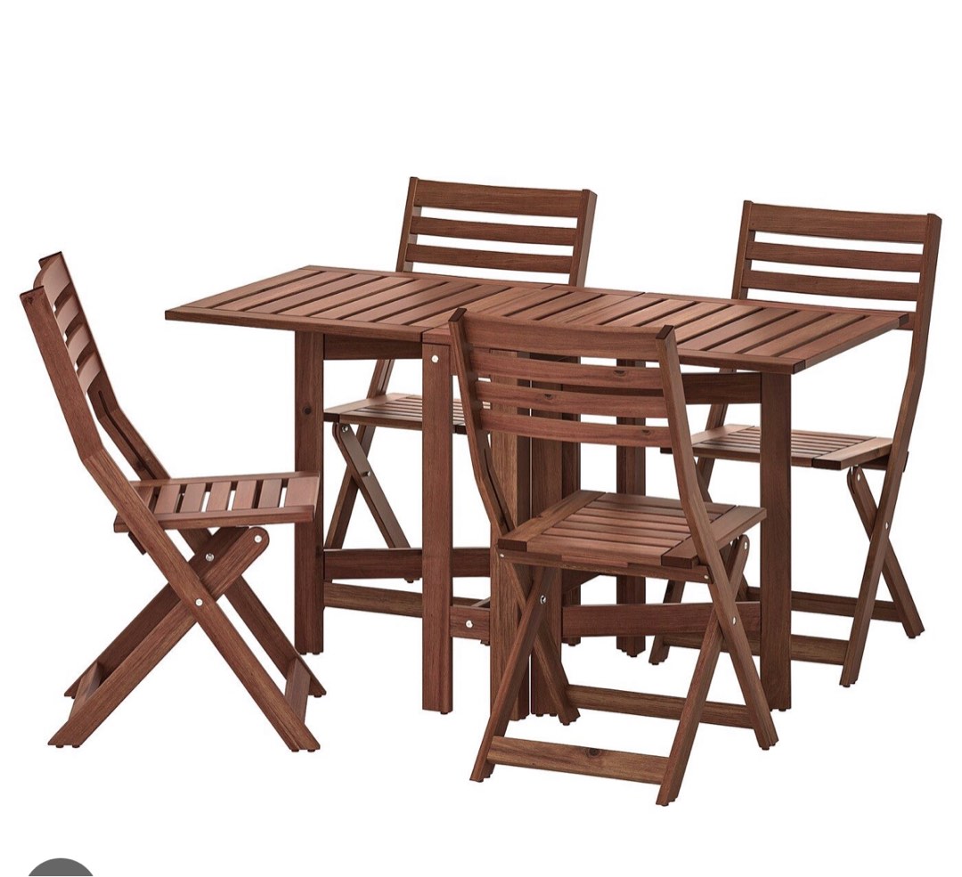Moving out SALE IKEA outdoor furniture (1 table, 2 chairs, cover