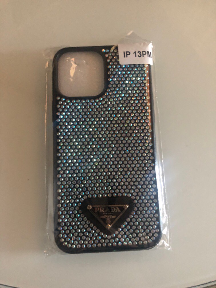 iPhone 13 plus case, 手提電話, 電話及其他裝置配件, 手機套及手機殻 Carousell