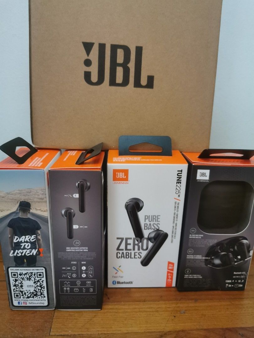 JBL wireless earbud, Audio, Earphones on Carousell