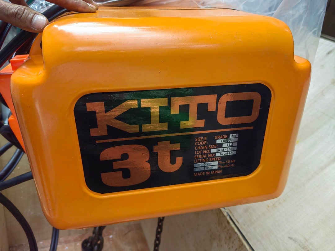 KITO Electric Chain Hoist (3 Tons), Commercial & Industrial, Industrial