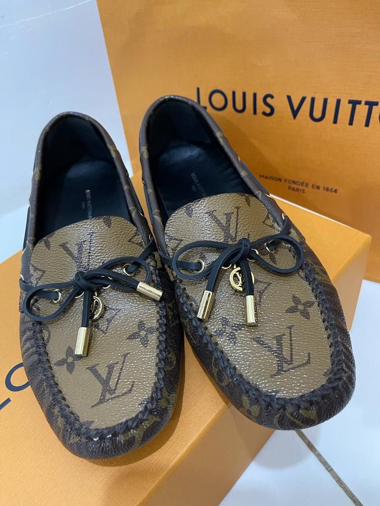 AUTHENTIC Louis Vuitton Gloria Flat Loafer size 6 - Depop