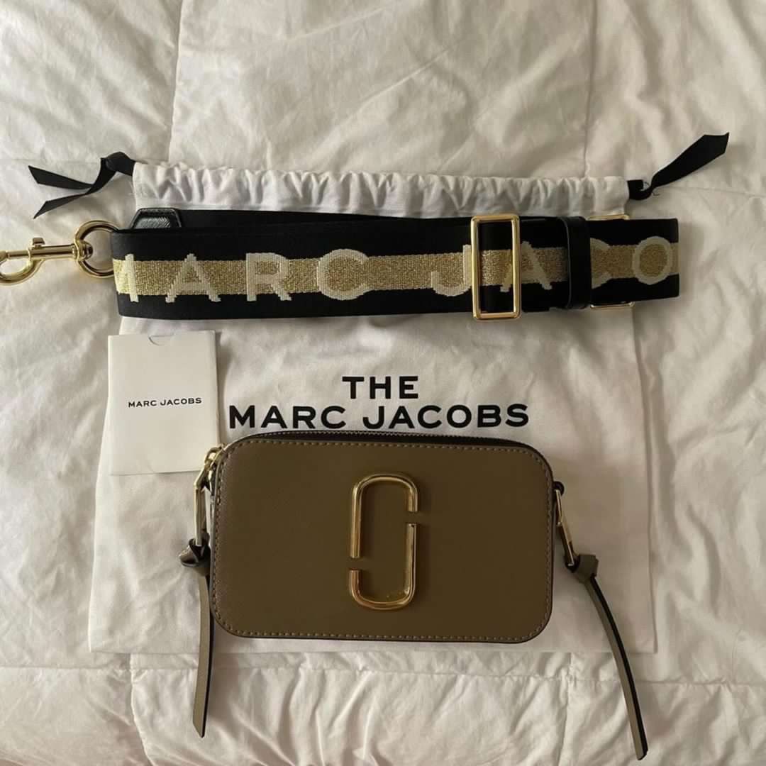 MARC JACOBS CAMERA BAG, Women's Fashion, Bags & Wallets, Crossbody