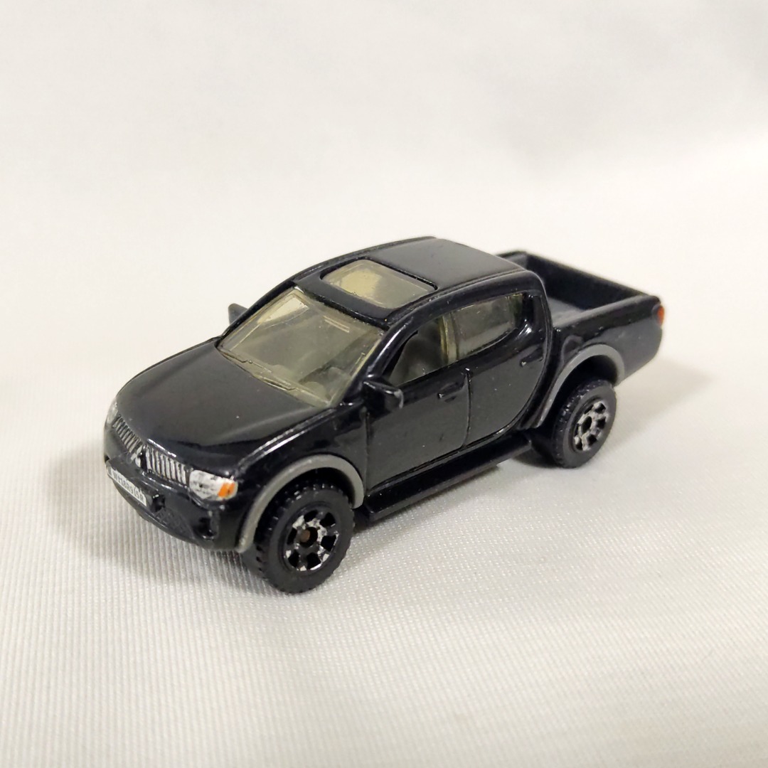 Matchbox mitsubishi l200 sales