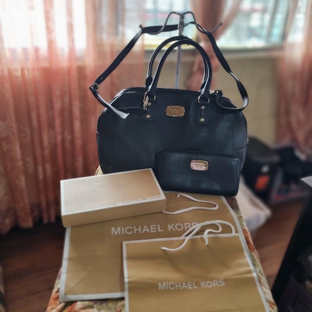 Michael kors bag and wallet, Luxury, Bags & Wallets on Carousell