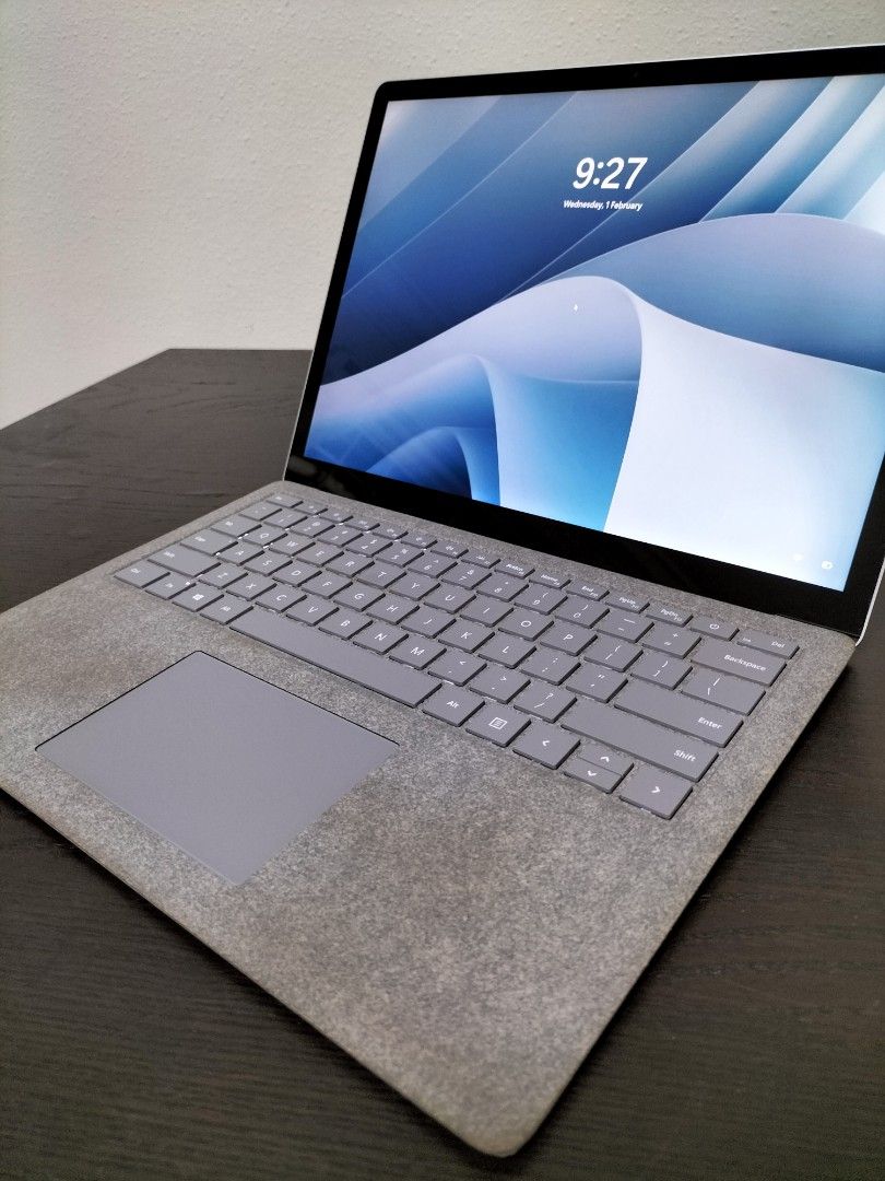 激安卸販売新品 Microsoft Surface Laptop 2 1769 Win11 Intel Core i7