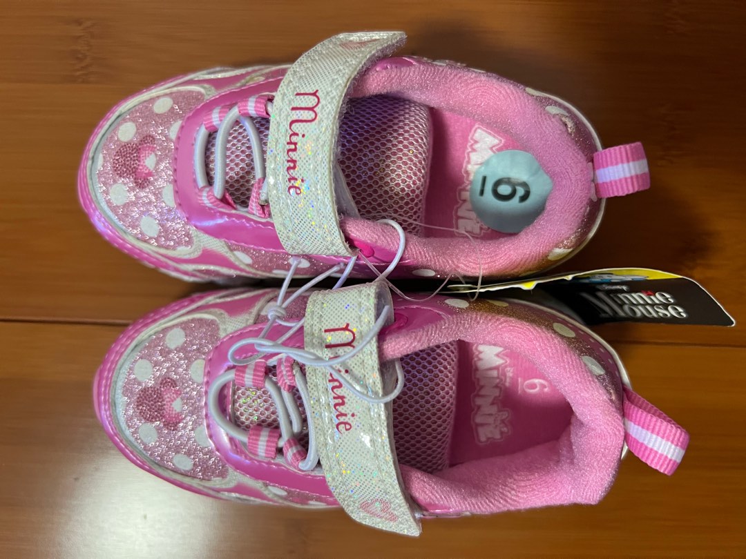 Minnie mouse sales shoes size 6