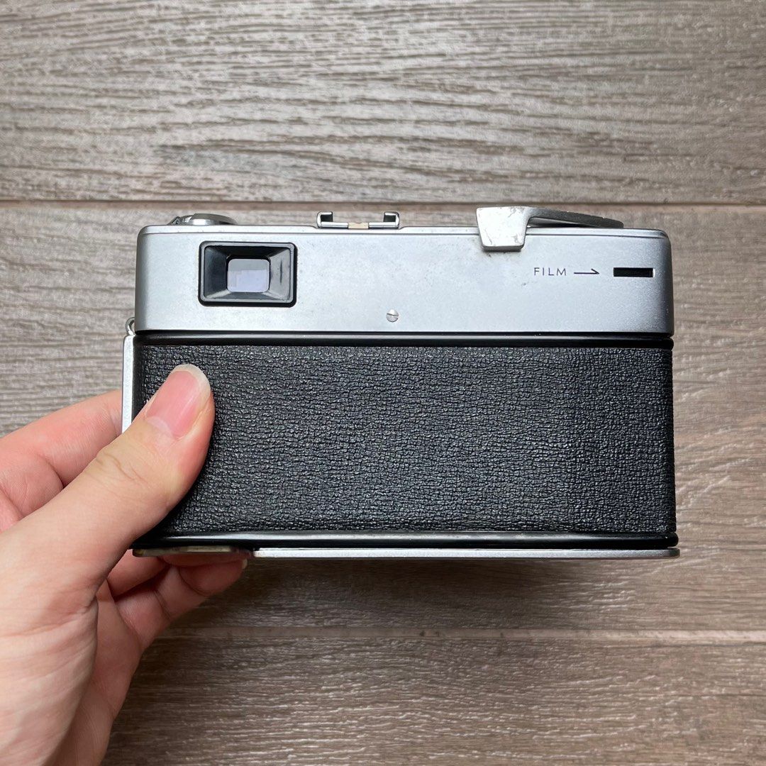 Minolta Himatic 9 Rangefinder [35mm Film Camera], Photography, Cameras