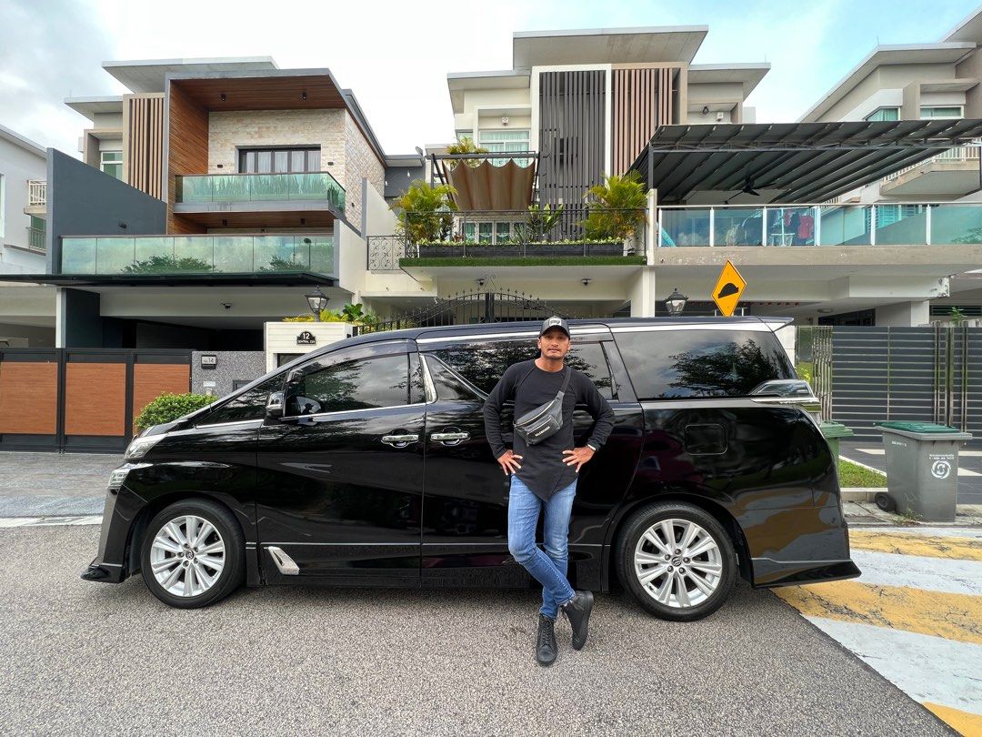 MPV Hyundai Starex 11 Seater /Chauffer /Rental /Tour /Trip /Private Hire / Hari Raya Transport /Transport to Malaysia (JB, Desaru, KL, Malacca, Genting Highland)62887424841089111