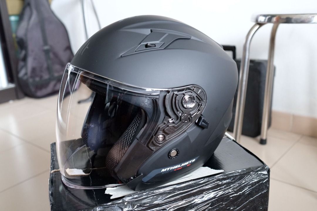 MT Helmets Casco Jet Avenue SV Solid Negro