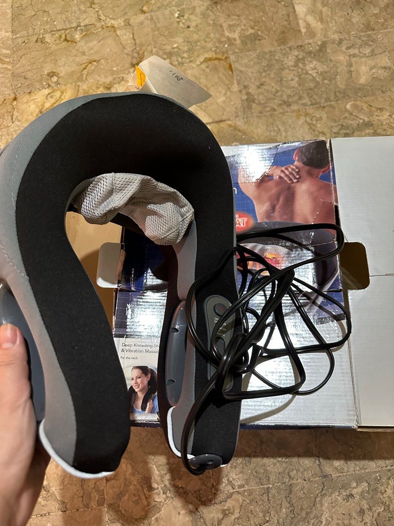Neck massager shiatsu & vibrator (Category: Massage Devices) located in Quezon City. Submitted by girlista_me (Listing ID 1212664971, Image 3). Description: .