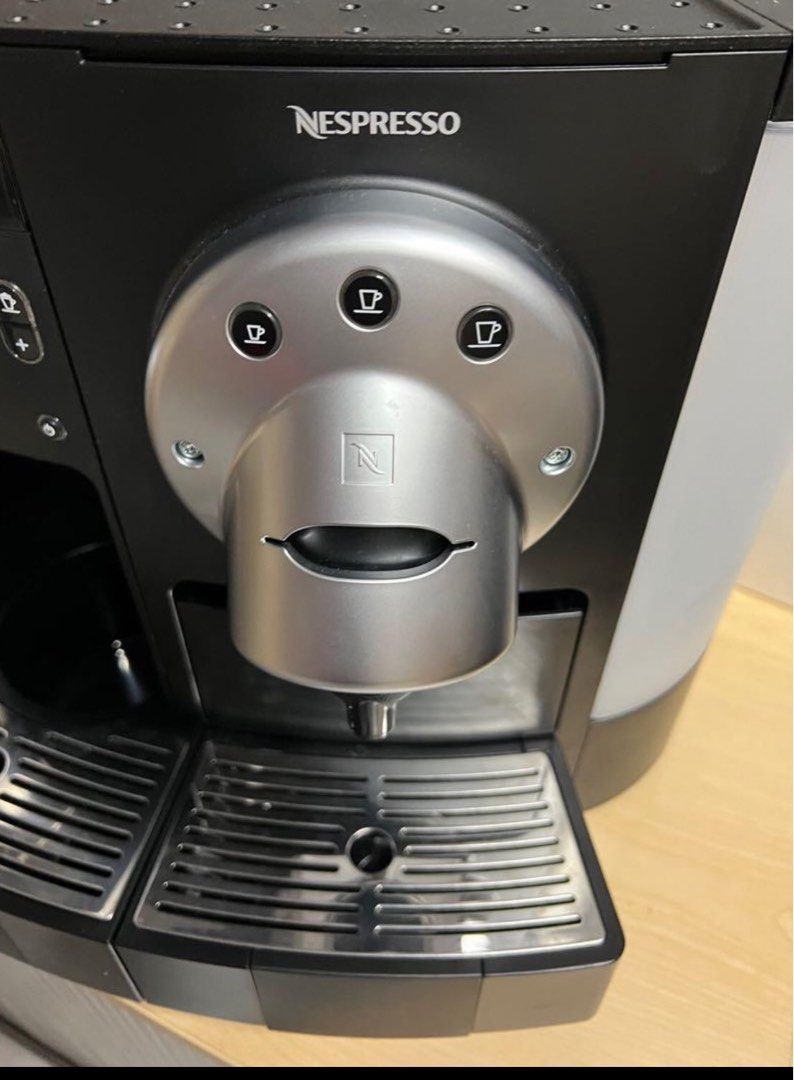 Nespresso Gemini CS 220 pro, TV & Home Appliances, Kitchen Appliances