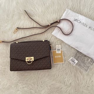 (Kategori: ) berada di . Dikirim oleh bobamilk.apparel (ID iklan 1212741618, Gambar 1). Deskripsi: .