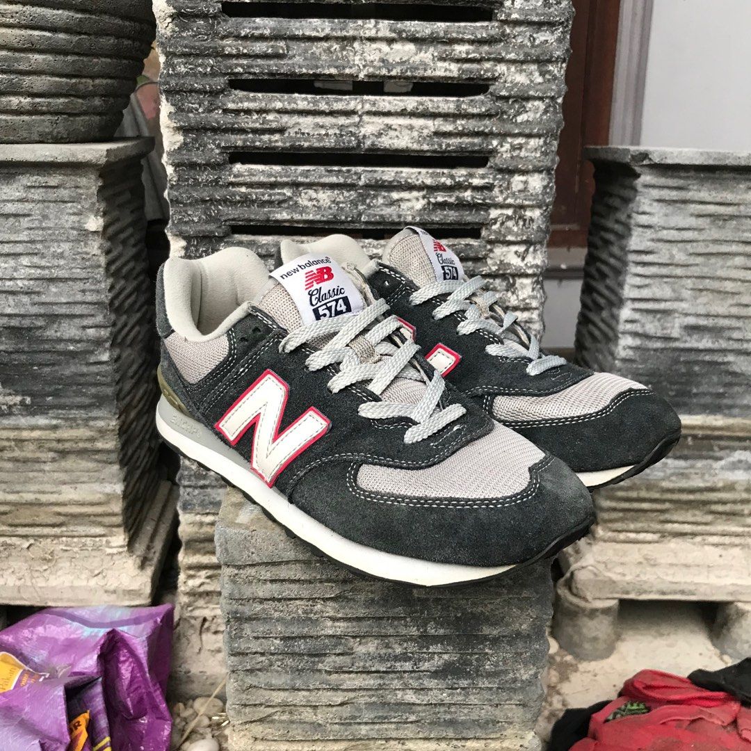 New Balance 574 Classic, Fesyen Pria, Sepatu , Sneakers di Carousell