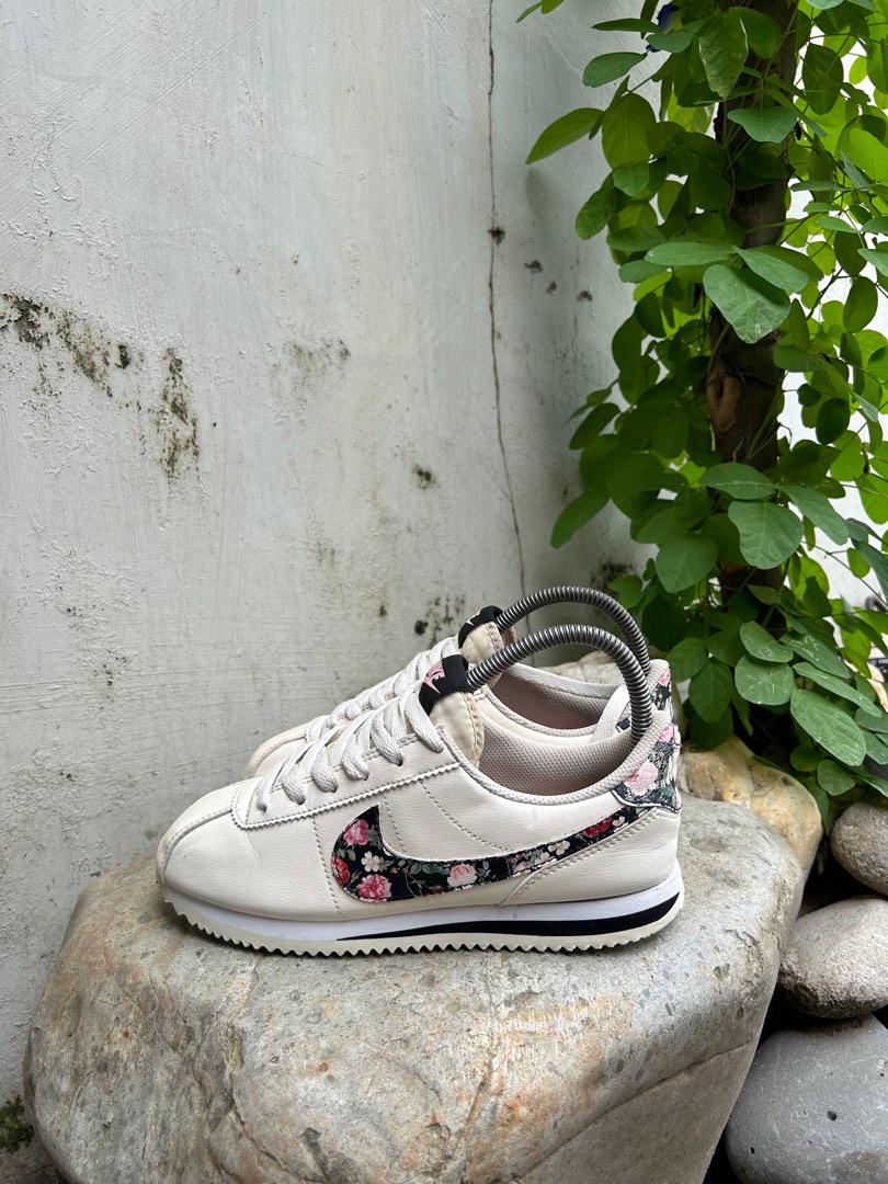 cortez floral nike