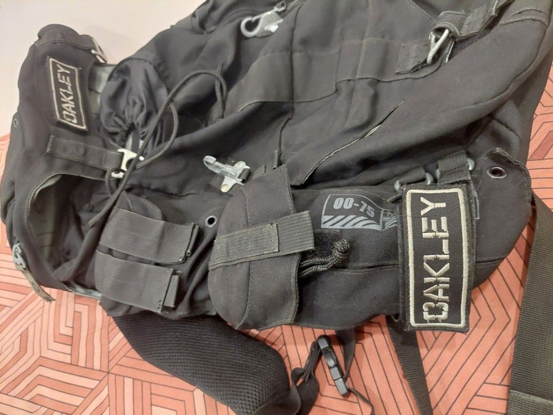 Oakley Tactical Field Gear Backpack, Men's Fashion, Bags, Backpacks on