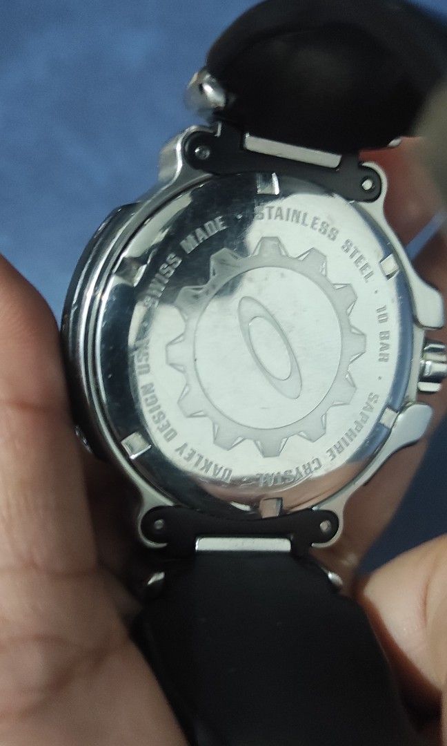 Oakley watch Swiss Made sapphire crystal 10bar Men s Fashion