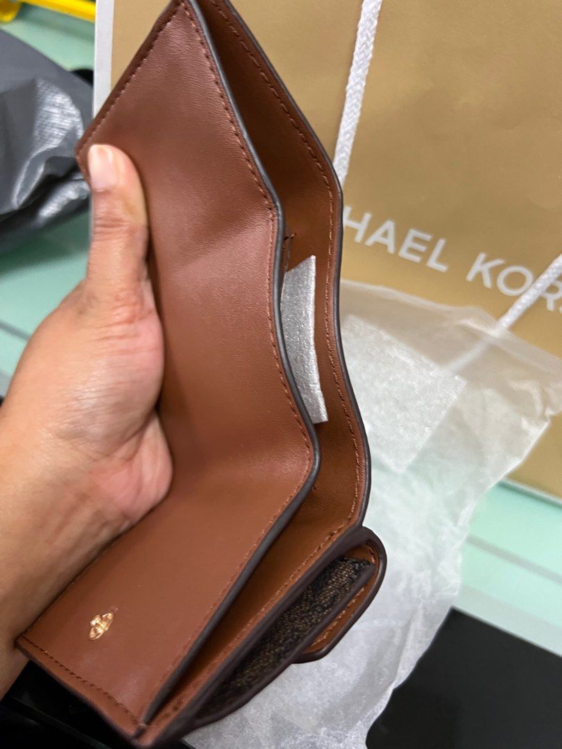 Fake mk wallets shop