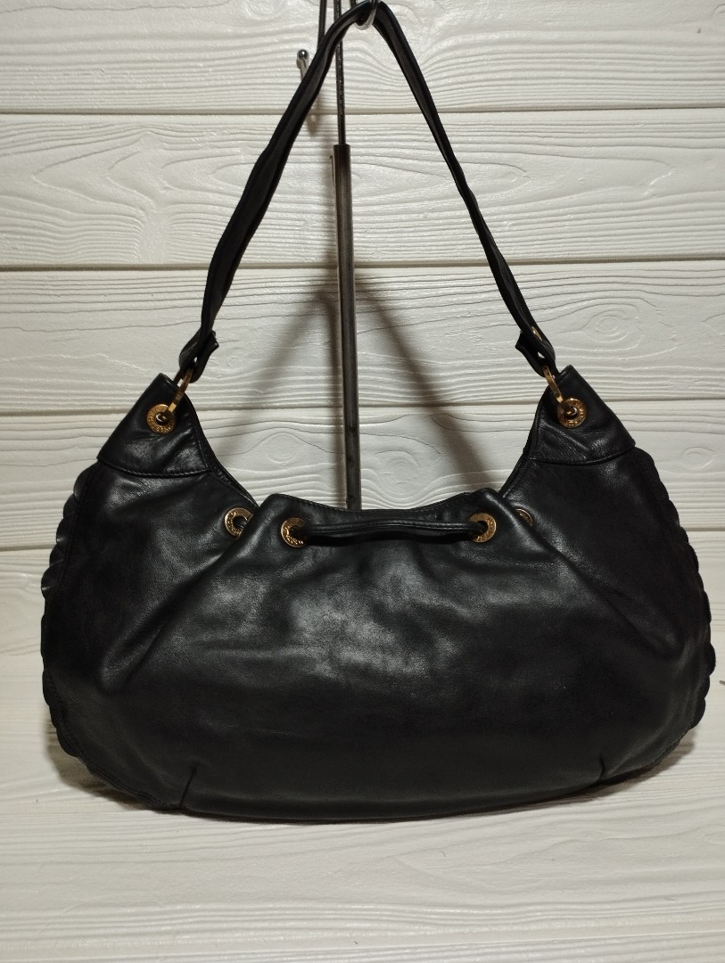 Pre-loved Original Vincis Bench Hobo Bag, Women's Fashion, Bags ...