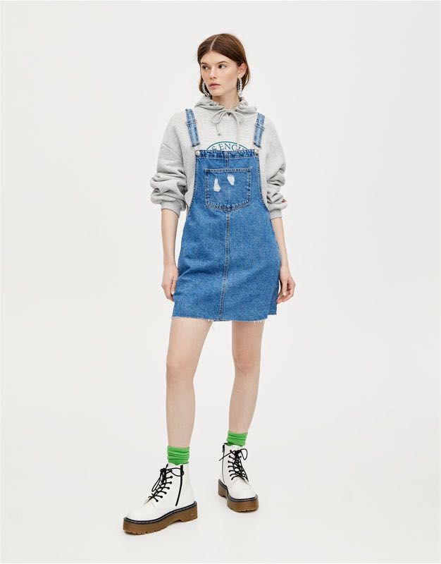 Pull and sale bear pinafore
