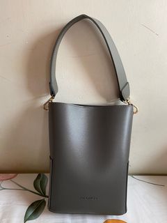（分類：）位於 。 由 aidyl72 提交（商品編號 1212692293，圖片 1）。簡介： 。