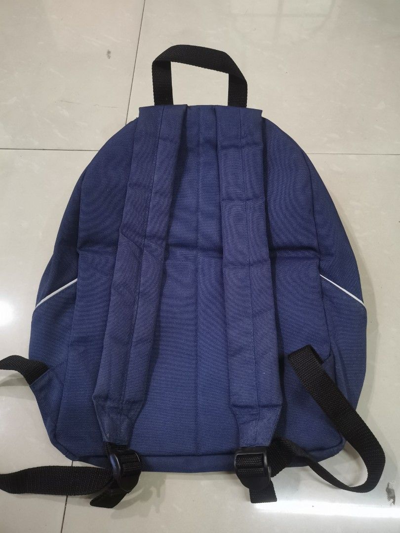 Reebok backpack (Category: Backpacks) located in Rizal. Submitted by allenrion (Listing ID 1212643825, Image 2). Description: Preloved Reebok backpack Price: 450 pesos #allenrion #reebok #backpackph.