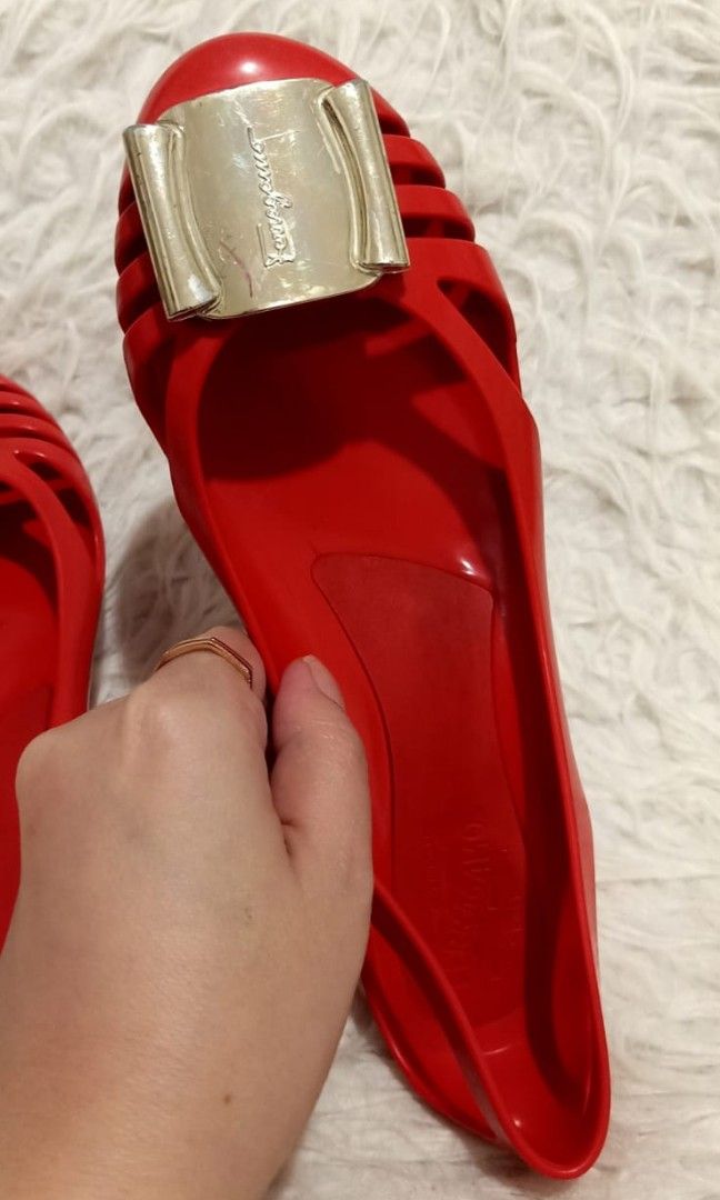 Jelly shoes ferragamo asli top