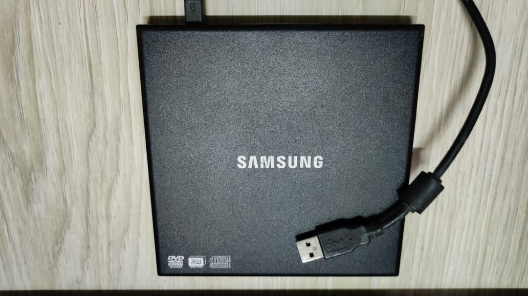 Samsung External DVD Writer SES084, Hobbies & Toys, Music & Media, CDs