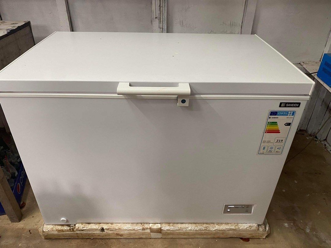 Sanden Chest Freezer SNHi0355 12.4 cu. ft., TV & Home Appliances