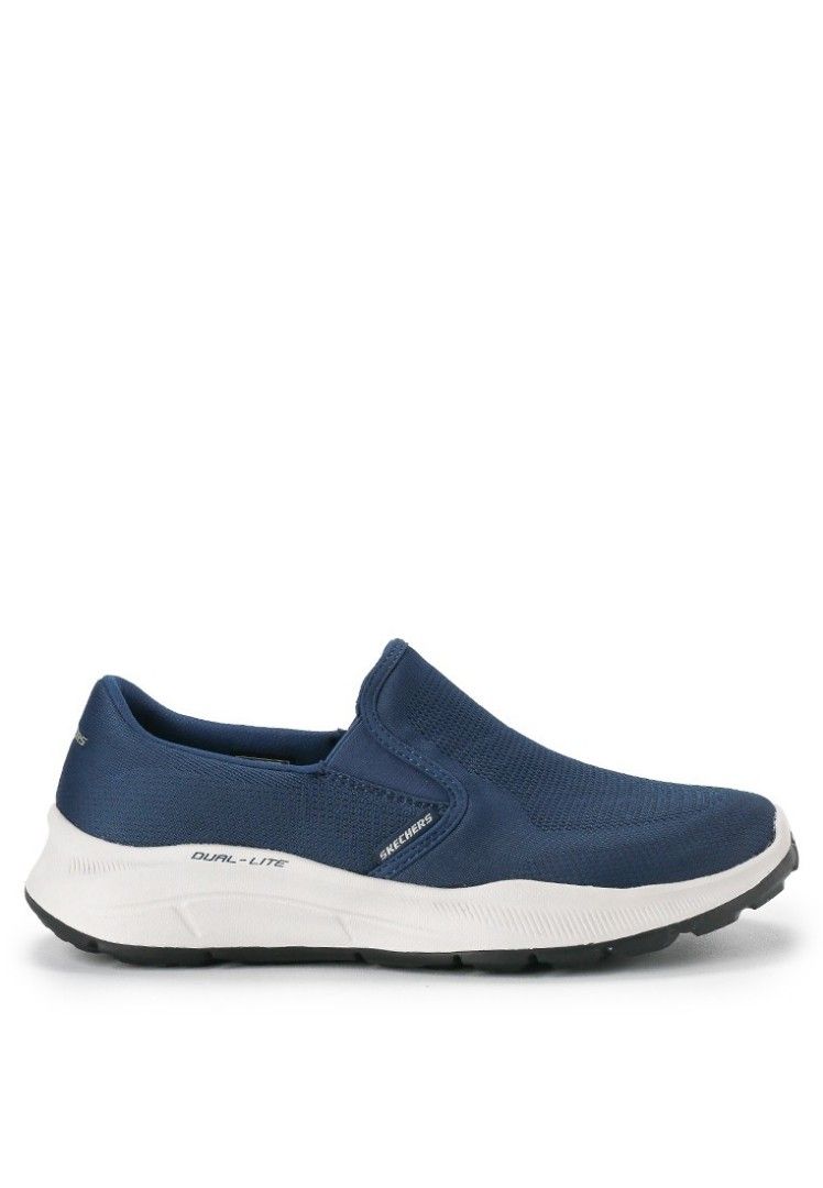 Sepatu slip online on pria skechers