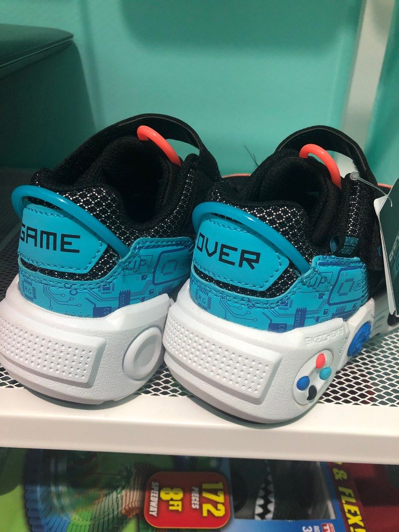skechers kicks