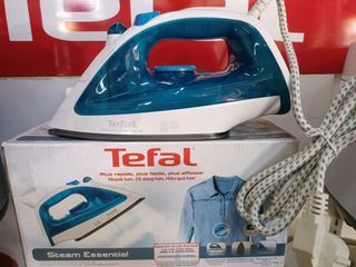 Tefal FV1026 Essential Steam iron