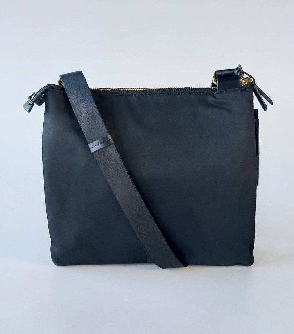 Tumi Tula Crossbody, Women's Fashion, Bags & Wallets, Crossbody Bags