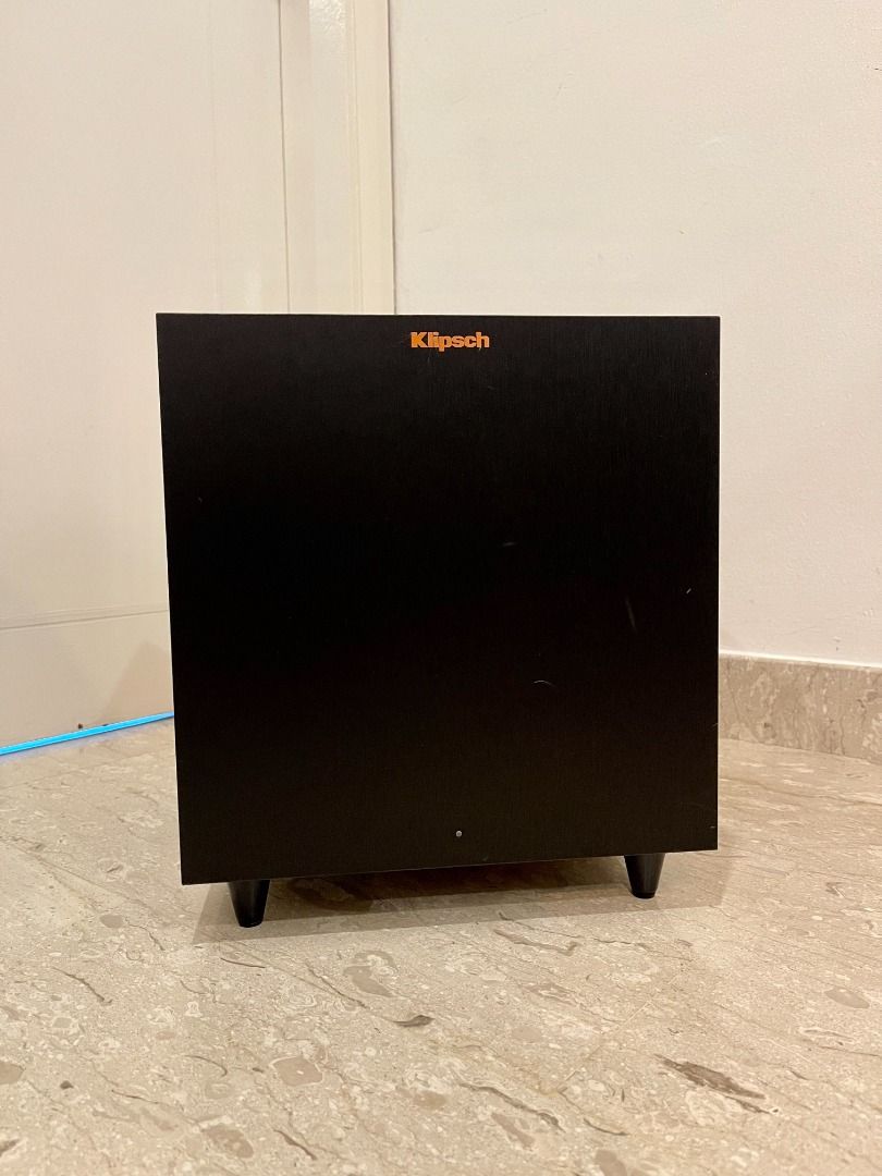 Ultimate Klipsch Bundle! R15PM (powered) Bookshelf Speakers, Reference