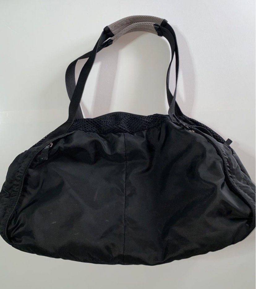 Uniqlo Duffle Bag | Gym | Sports Bag, Women's Fashion, Bags & Wallets ...