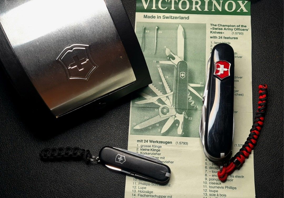 Victorinox hotsell champion 1.5793