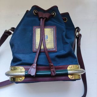 （分類：）位於 。 由 hawanyin 提交（商品編號 1212705428，圖片 1）。簡介： 。