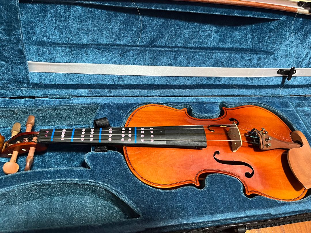 Violin For contact/beginner cosplay, Hobbies & Toys, Music & Media, Musical Instruments on Carousell