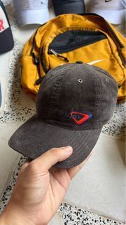 VTG NIKE CORDUROY