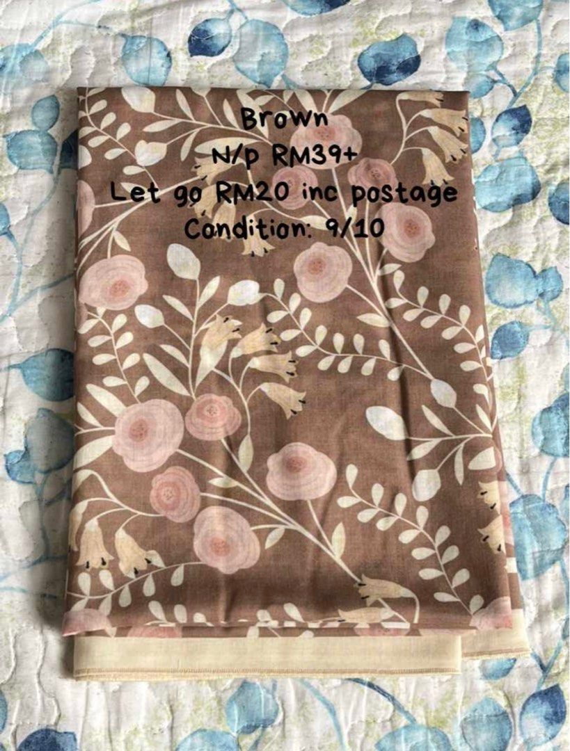 Wardrobe clearance, Women's Fashion, Muslimah Fashion, Hijabs on Carousell