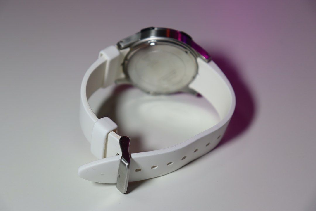 White guess watch new arrivals