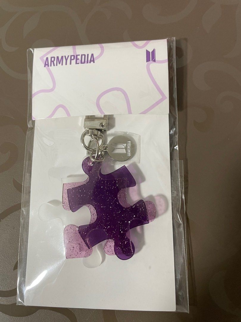 WTS BTS Armypedia Keyring brand new