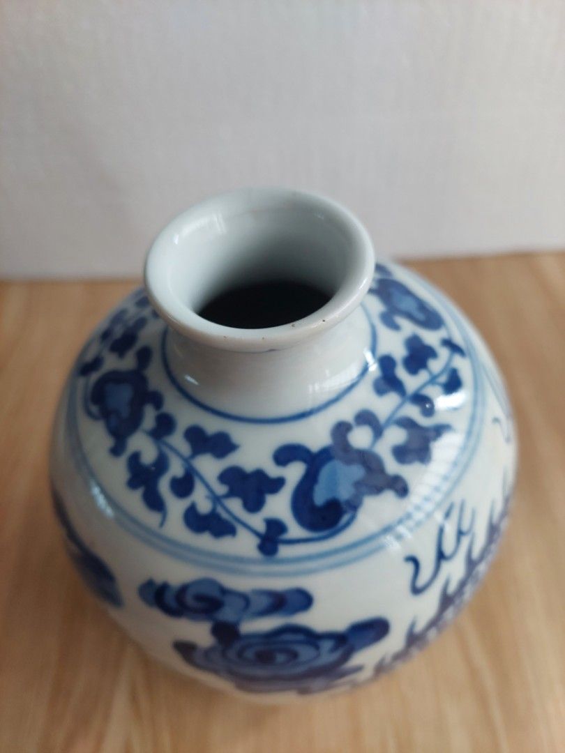 大清雍正年制花瓶(款) China Porcelain Vase