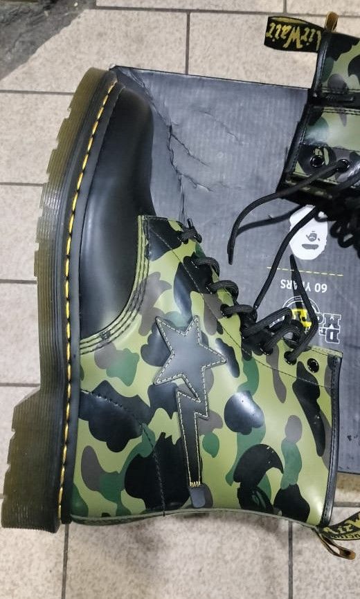 Dr martens 146 camo sale