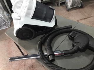 Anko White Bagless Vacuum Cleaner As is