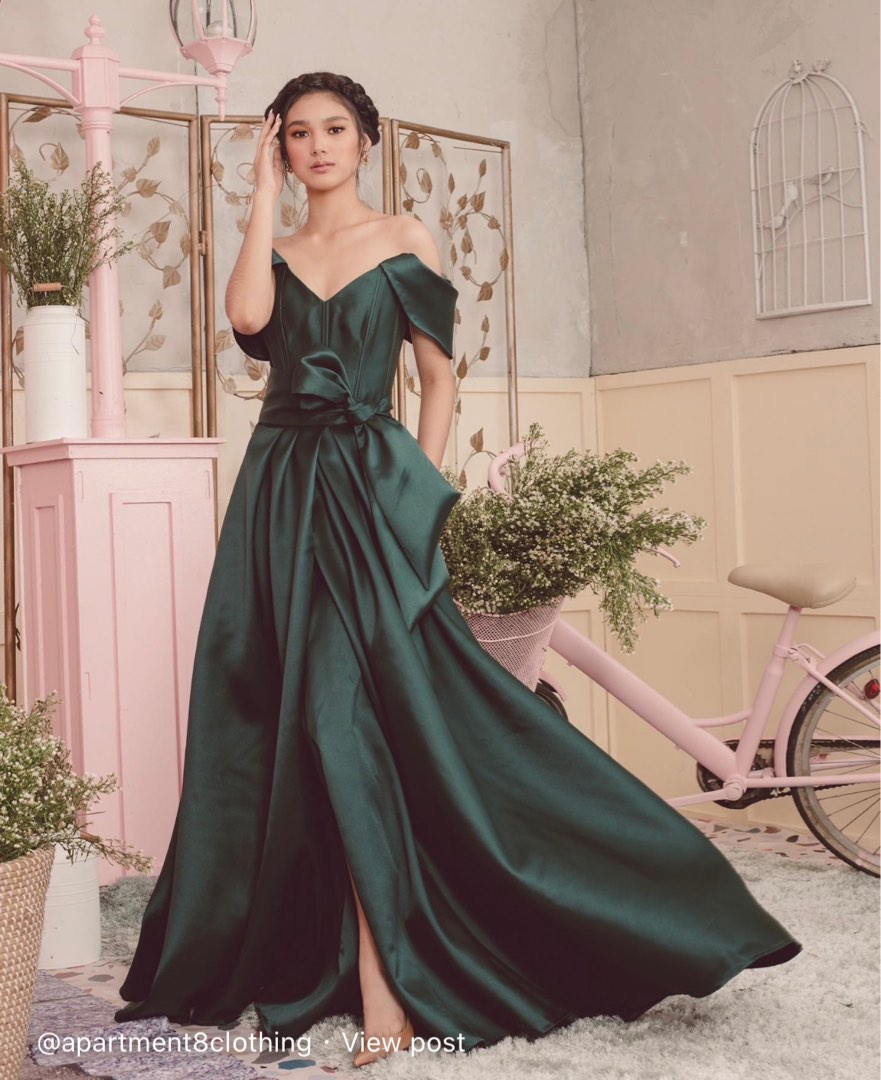 Apartment 8 gowns Clearance