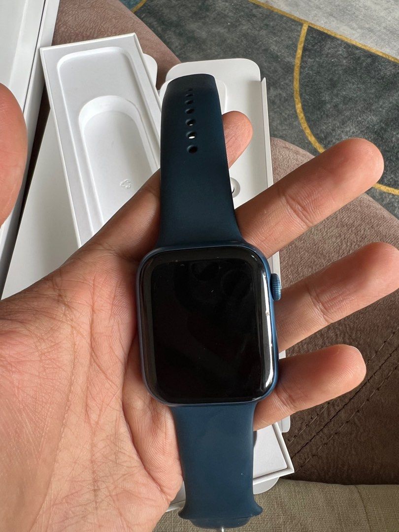 Used iwatch series 2 online