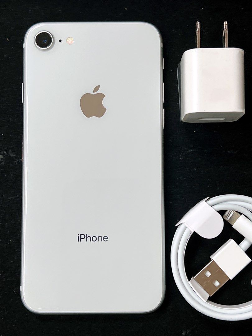 Apple iPhone 8 64GB 銀色 二手機/中古機（9成新）～可用舊機貼換