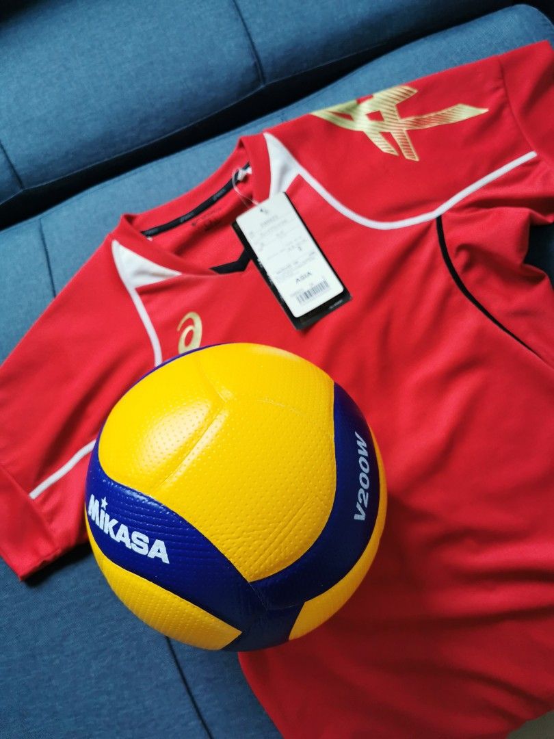 Asics Jersey Volleyball, Men's Fashion, Activewear on Carousell