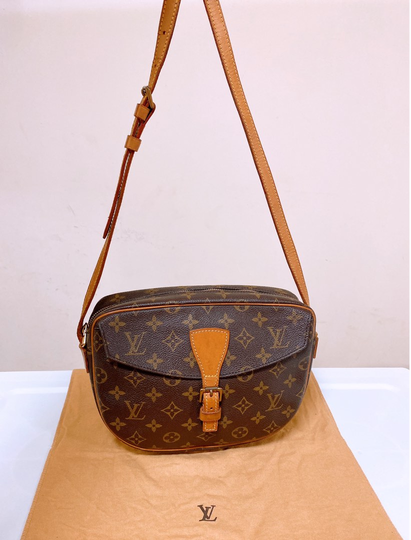 Louis Vuitton Jeune Fille MM, Luxury, Bags & Wallets on Carousell