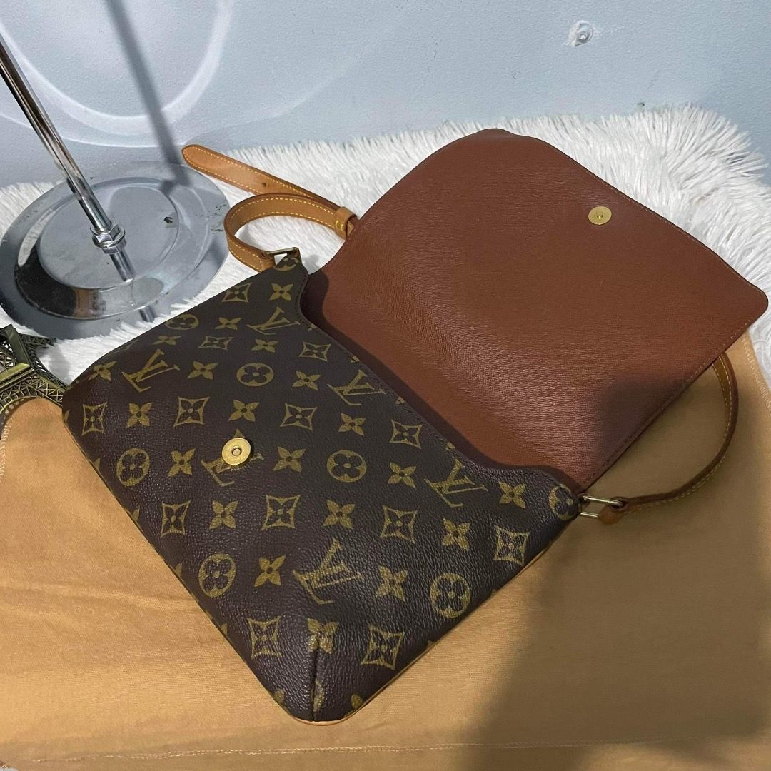 Authentic LV Louis Vuitton Monogram musette tango bag, Luxury, Bags &  Wallets on Carousell